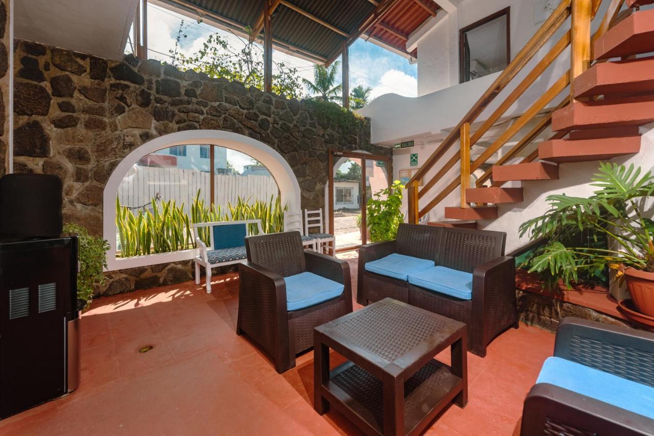 Hostal North Seymour Пуэрто-Айора Экстерьер фото