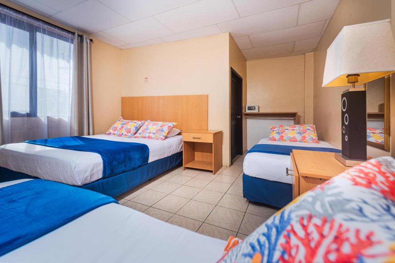 Hostal North Seymour Пуэрто-Айора Экстерьер фото