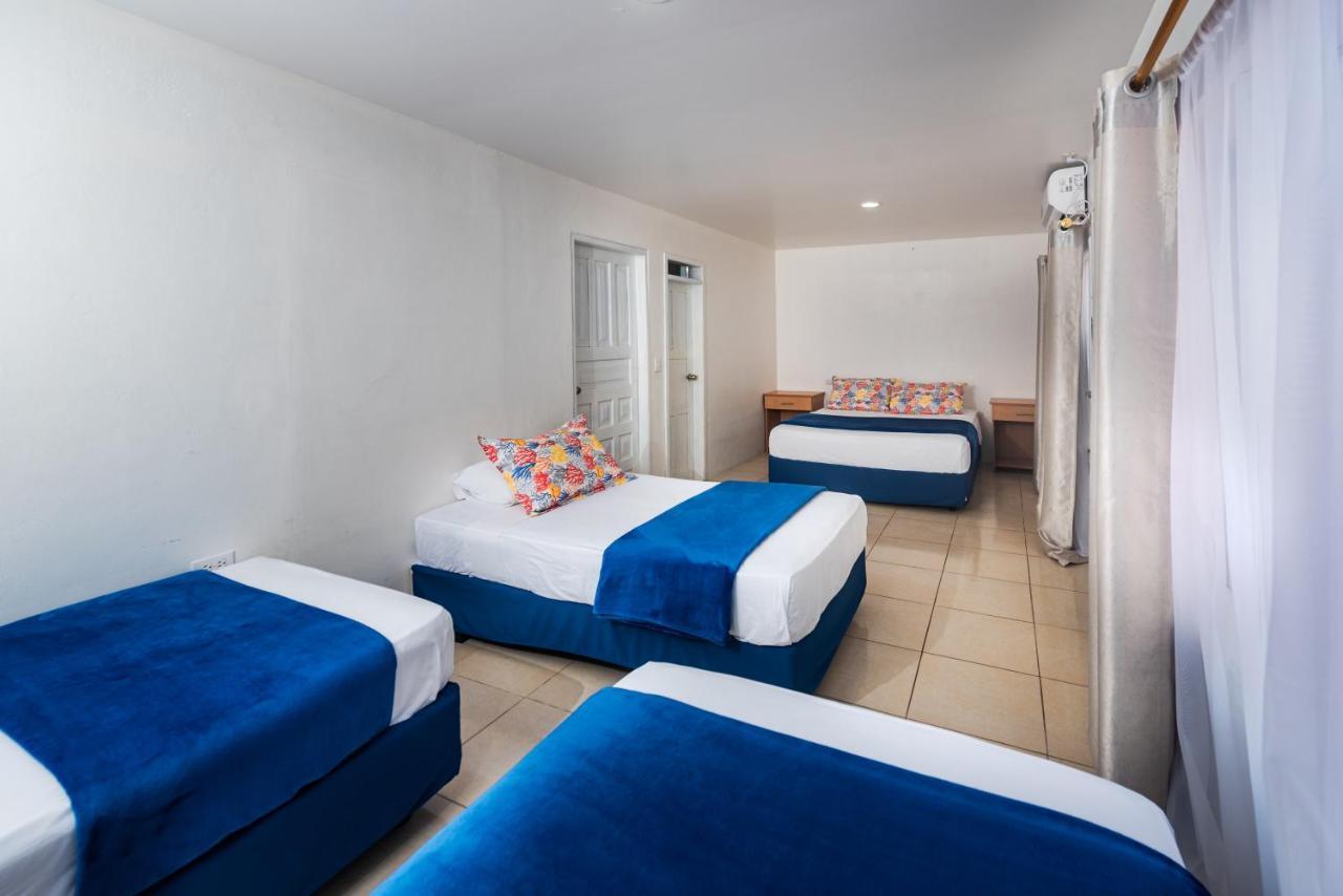 Hostal North Seymour Пуэрто-Айора Экстерьер фото