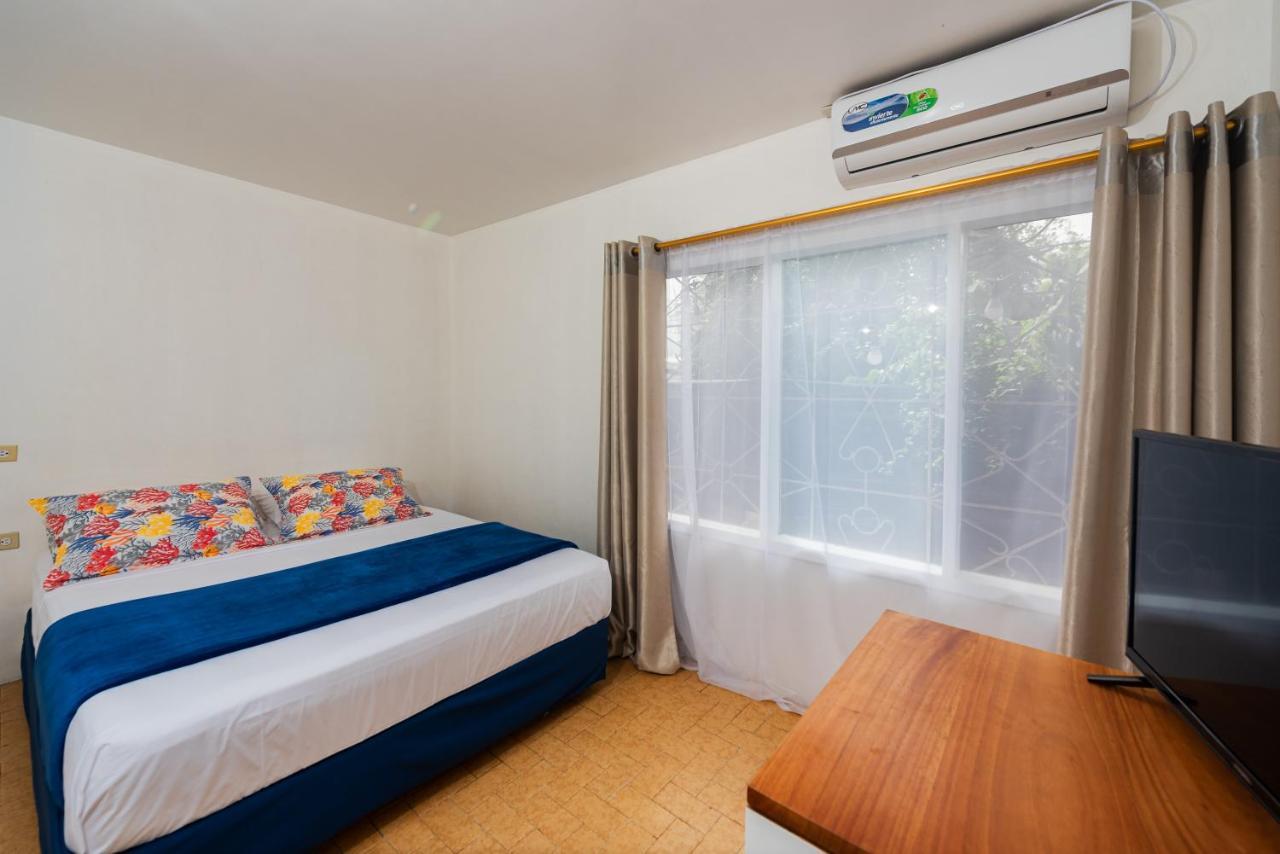 Hostal North Seymour Пуэрто-Айора Экстерьер фото